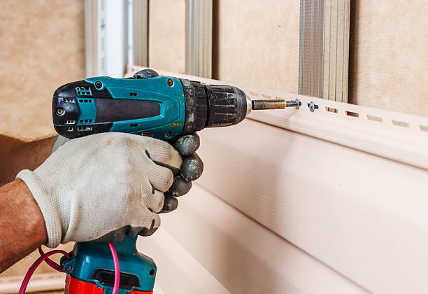 Best Construction Debris Removal  in Flora, IN